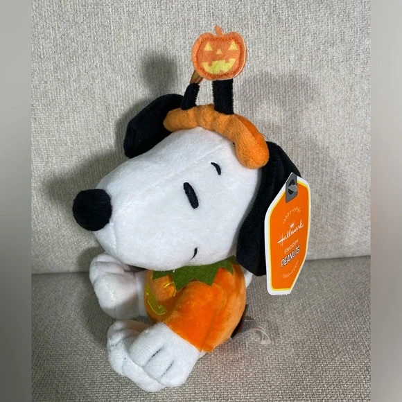 NEW | HALLMARK Peanuts Halloween Snoopy - Picture 2 of 3